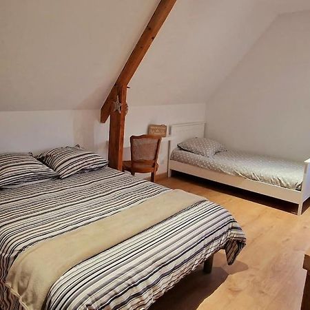 Appartement Charmant Et Spacieux Auxerre Esterno foto