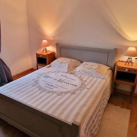 Appartement Charmant Et Spacieux Auxerre Esterno foto