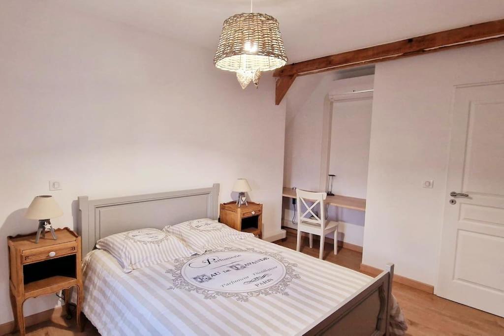Appartement Charmant Et Spacieux Auxerre Esterno foto