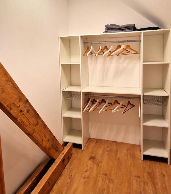 Appartement Charmant Et Spacieux Auxerre Esterno foto