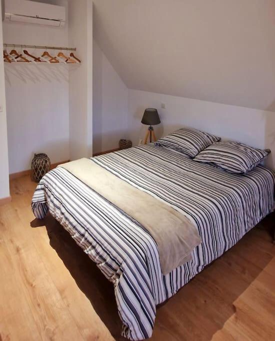Appartement Charmant Et Spacieux Auxerre Esterno foto