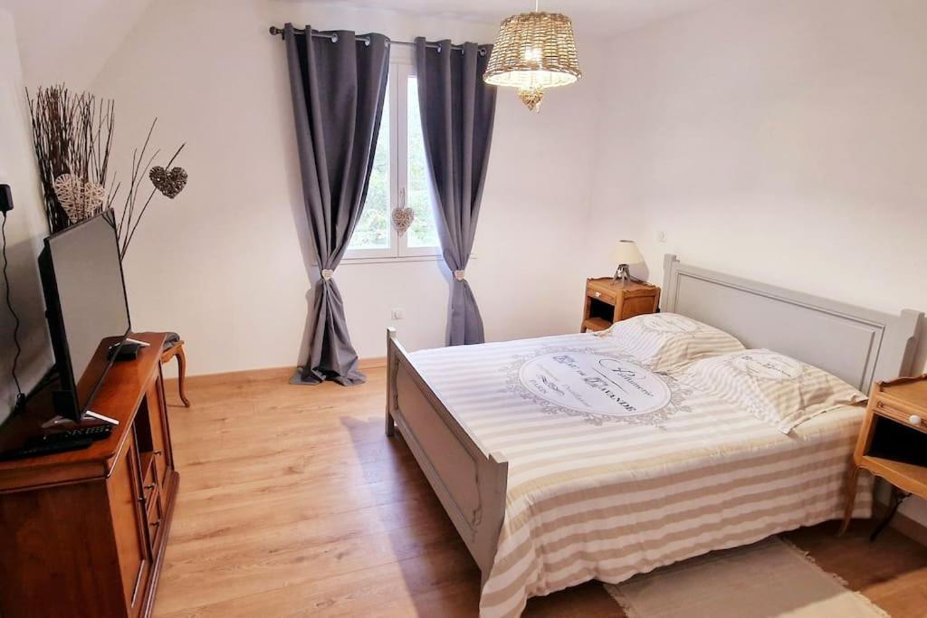 Appartement Charmant Et Spacieux Auxerre Esterno foto